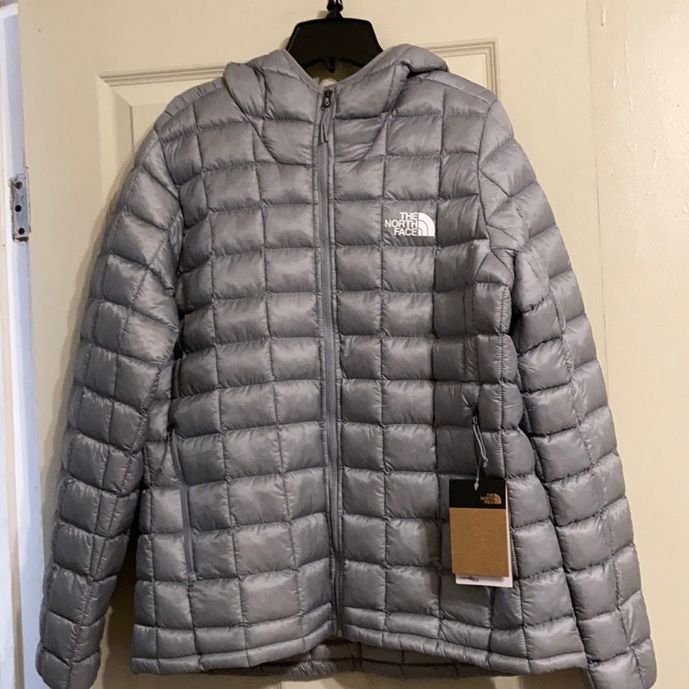 NWT North Face Thermoball Suprhdie